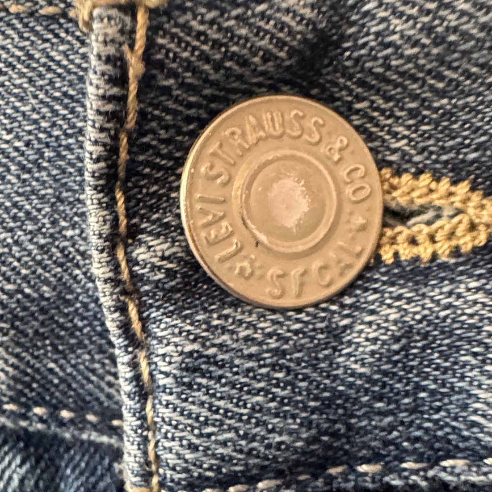 Levi Strauss 505 Boys Jeans 18 Husky 36x29 Straight Leg Blue Like New - Picture 3 of 11